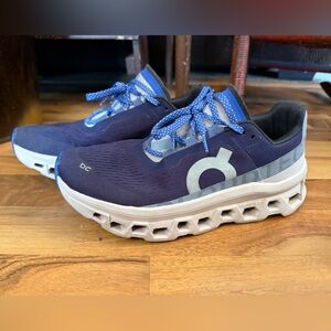 On Women's Cloudmonster running shoes Acai Lavender colorway Running Cloud Sz 9